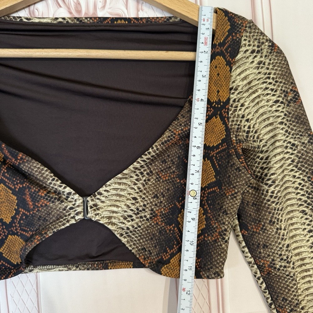 SKIMS Swim Long Sleeve Shrug in a Desert Snake Print Size Small NWOT - Picture 6 of 10